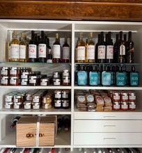 Carica l'immagine nel visualizzatore di Gallery, Mastercard priceless experience.